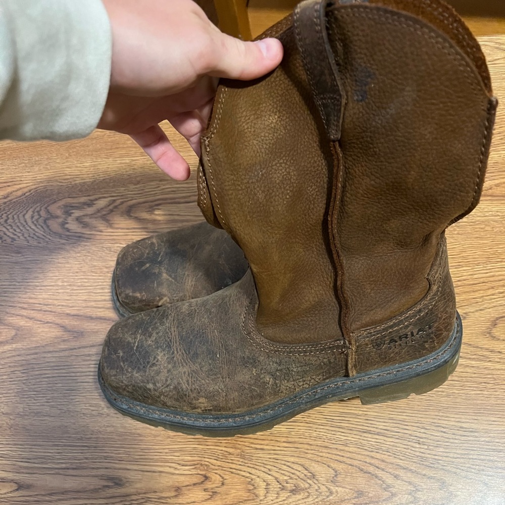 Ariat steel toe boots